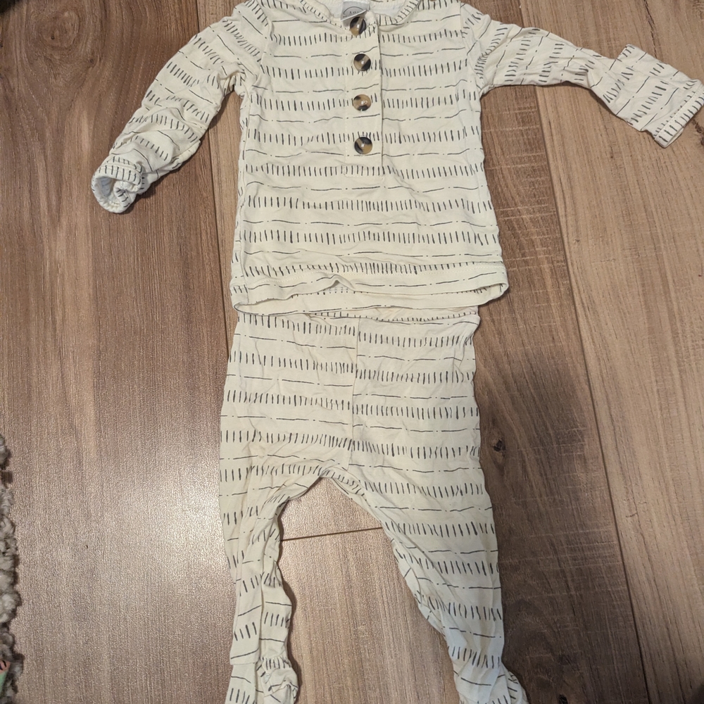 Lou Lou & Company Cream and Black Kids Matching Set